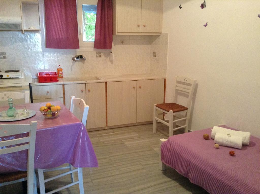 Nikoletta Rooms Paro Esterno foto