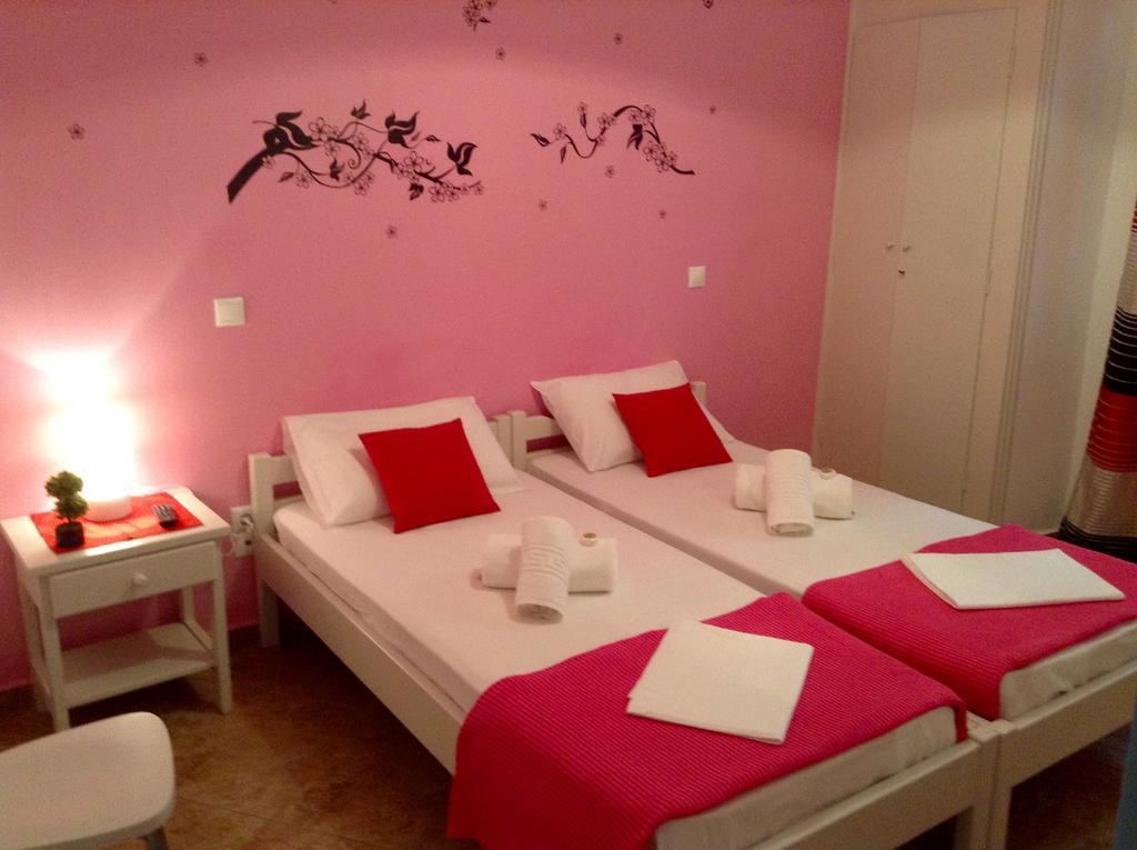 Nikoletta Rooms Paro Esterno foto