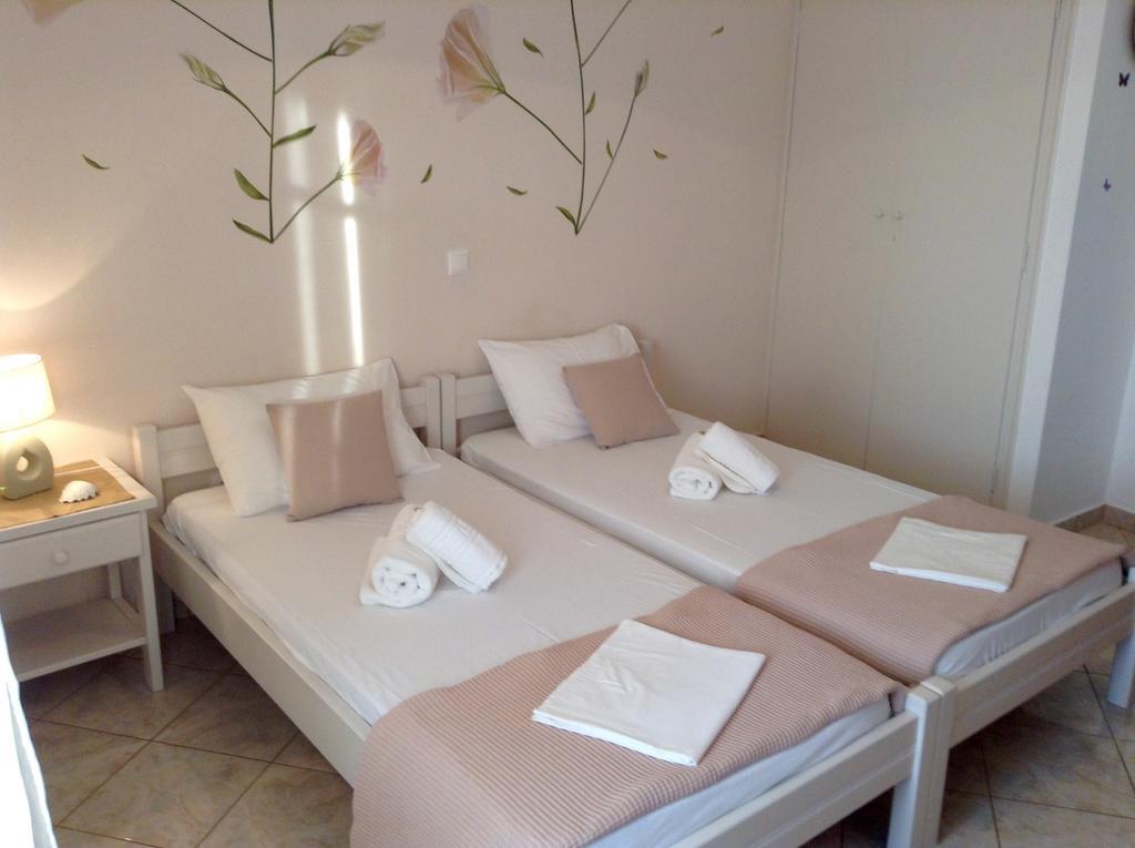 Nikoletta Rooms Paro Esterno foto