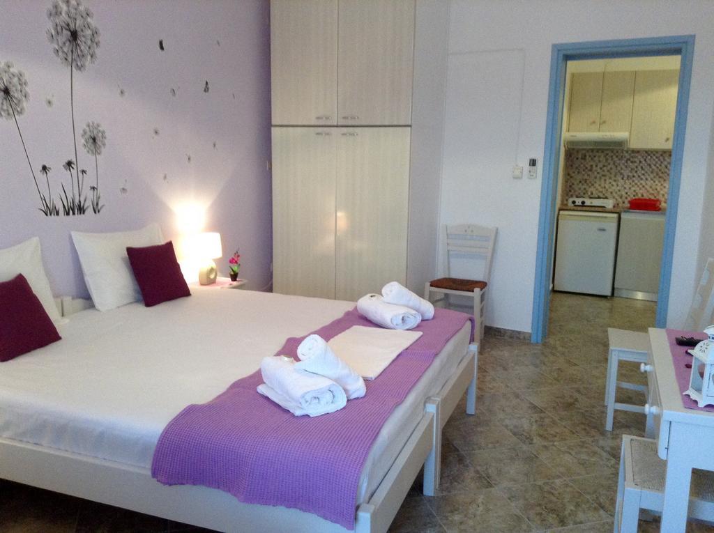 Nikoletta Rooms Paro Esterno foto